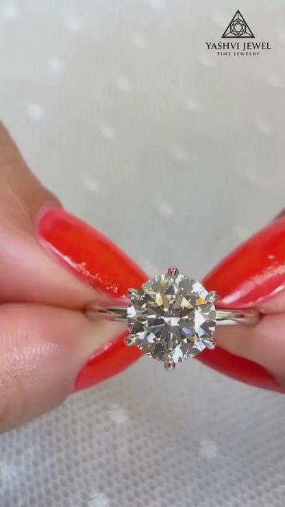 Round Lab Grown Diamond Engagement Ring| Solitaire Setting | IGI Certified