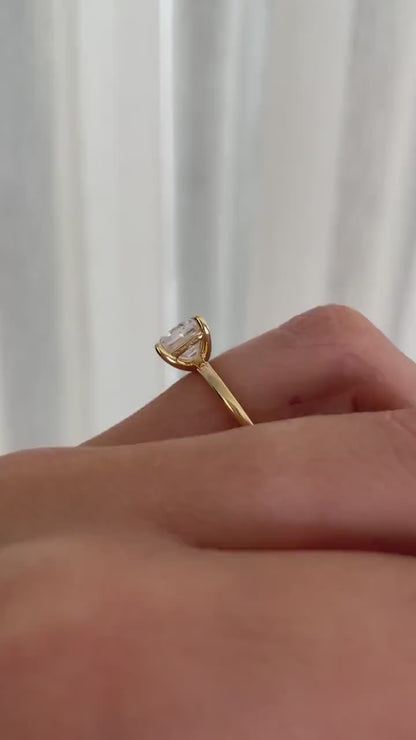 2.50ct Asscher Lab Grown Diamond Engagement Ring | Classic Solitaire Setting | IGI Certified