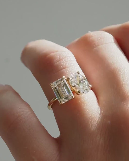5.0tcw oval emerald lab grown diamond toi et moi ring, elegant promise ring, bridal wedding jewelry, romantic gift for her