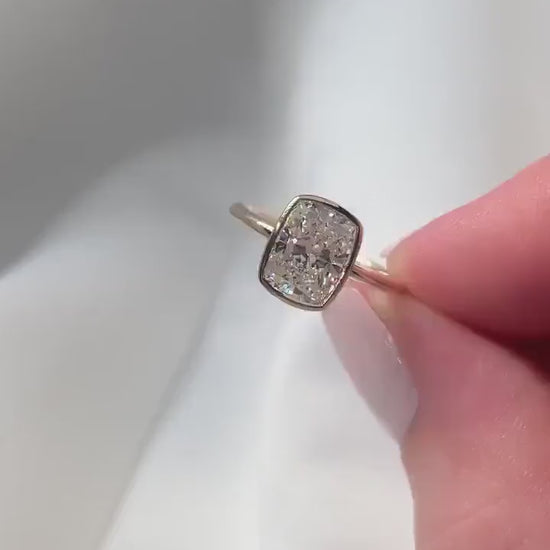 IGI Certified 2.00ct Cushion Lab Grown Diamond Engagement Ring Bezel Set Cushion Cut Bridal Wedding Ring Ethical Sustainable Fine Jewelry Luxury