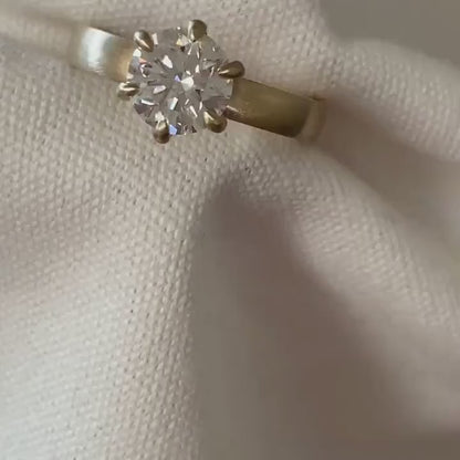 2.50ct Round Lab-Grown Diamond Engagement Ring | Six Claw Minimalist Setting | IGI Certified
