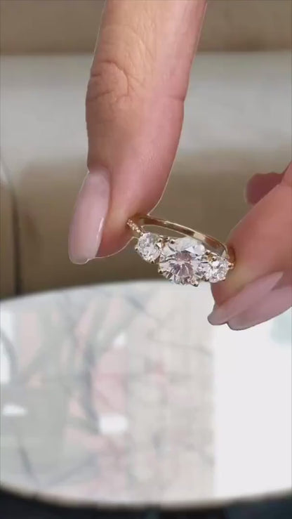 Round Lab Grown Diamond Engagement Ring | Three Stone Ring | IGI Certified