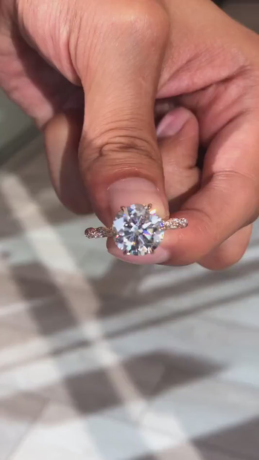 Round Lab Grown Diamond Engagement Ring | Twist Band | IGI Certified
