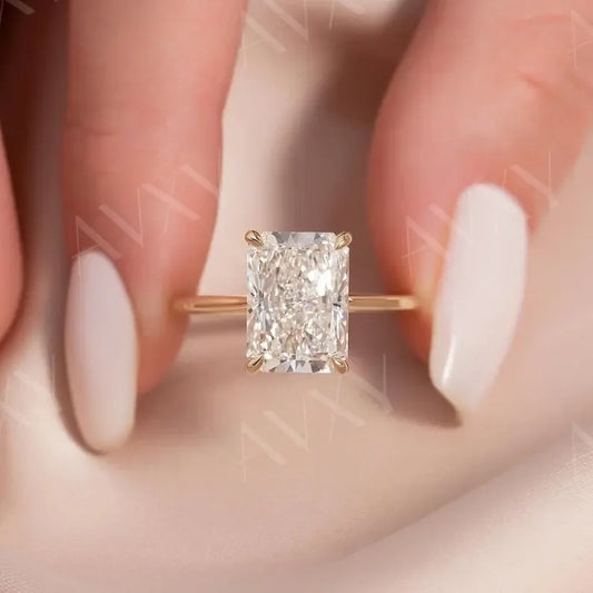 Radiant 4.00CT Lab Grown Diamond Solitaire Engagement Ring Proposal Ring Handcrafted Bridal Ring Unique Diamond Wedding Gift for Wife Jewelry
