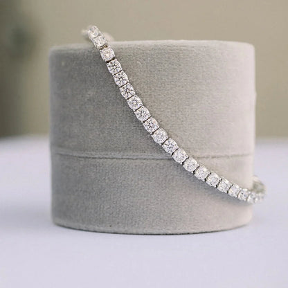 Round Lab Grown Diamond 4 Prong Tennis Bracelet, EF Color, VS clarity, IGI Certified 