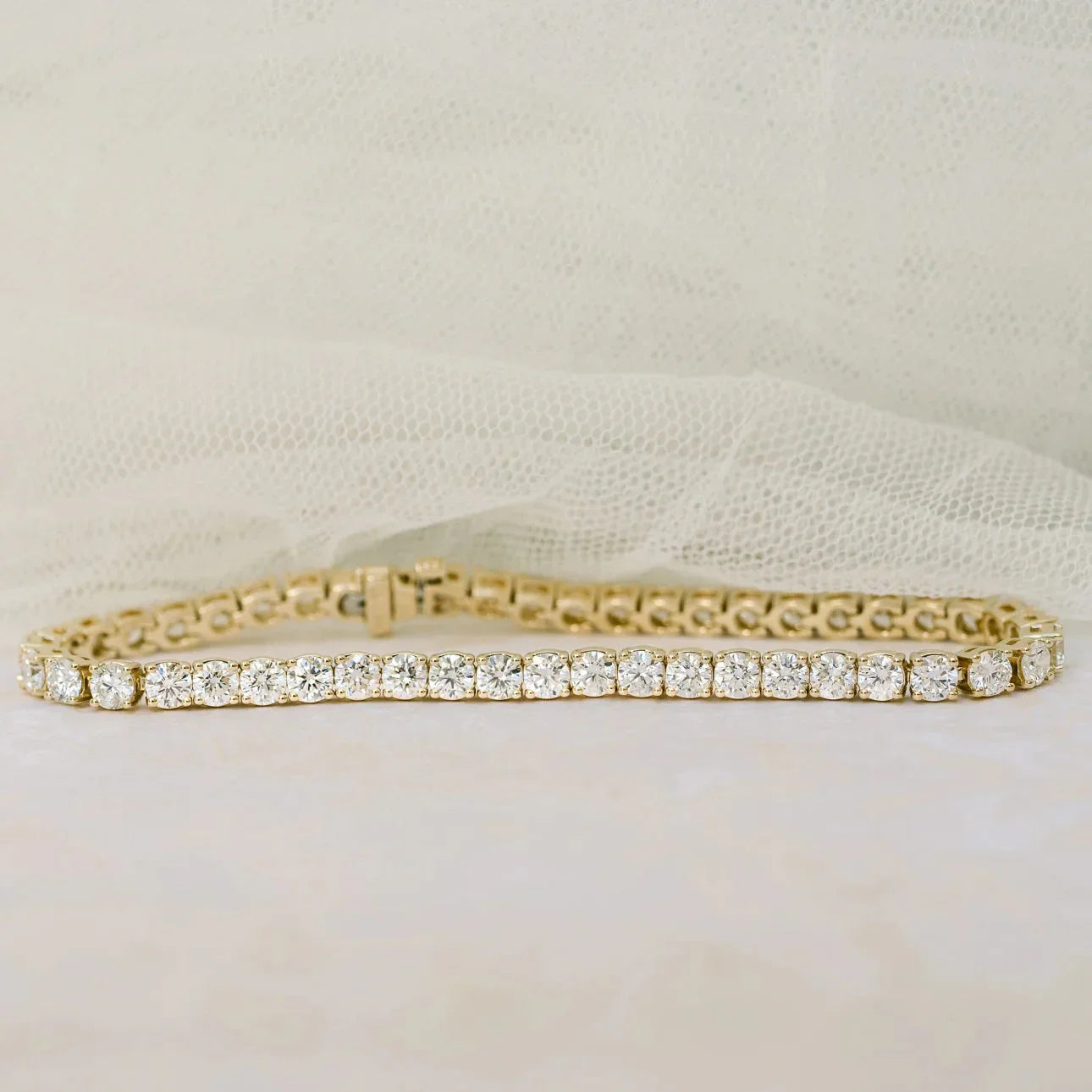 Round Lab Grown Diamond 4 Prong Tennis Bracelet, EF Color, VS clarity, IGI Certified 