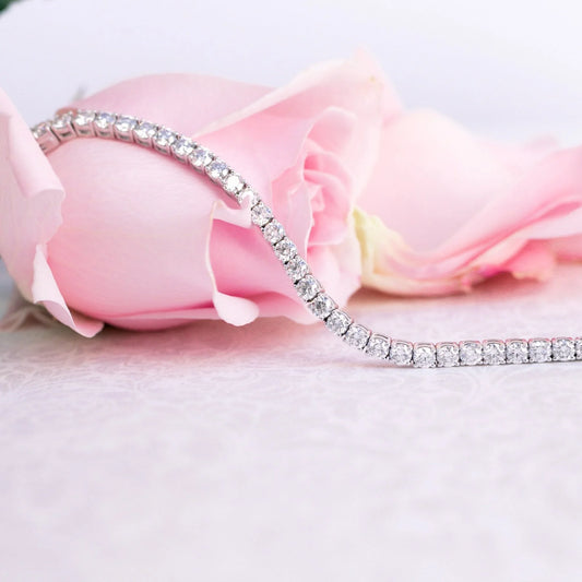 Round Lab Grown Diamond Four Prong Tennis Bracelet , EF Color, VS Clarity, IGI Certificate 