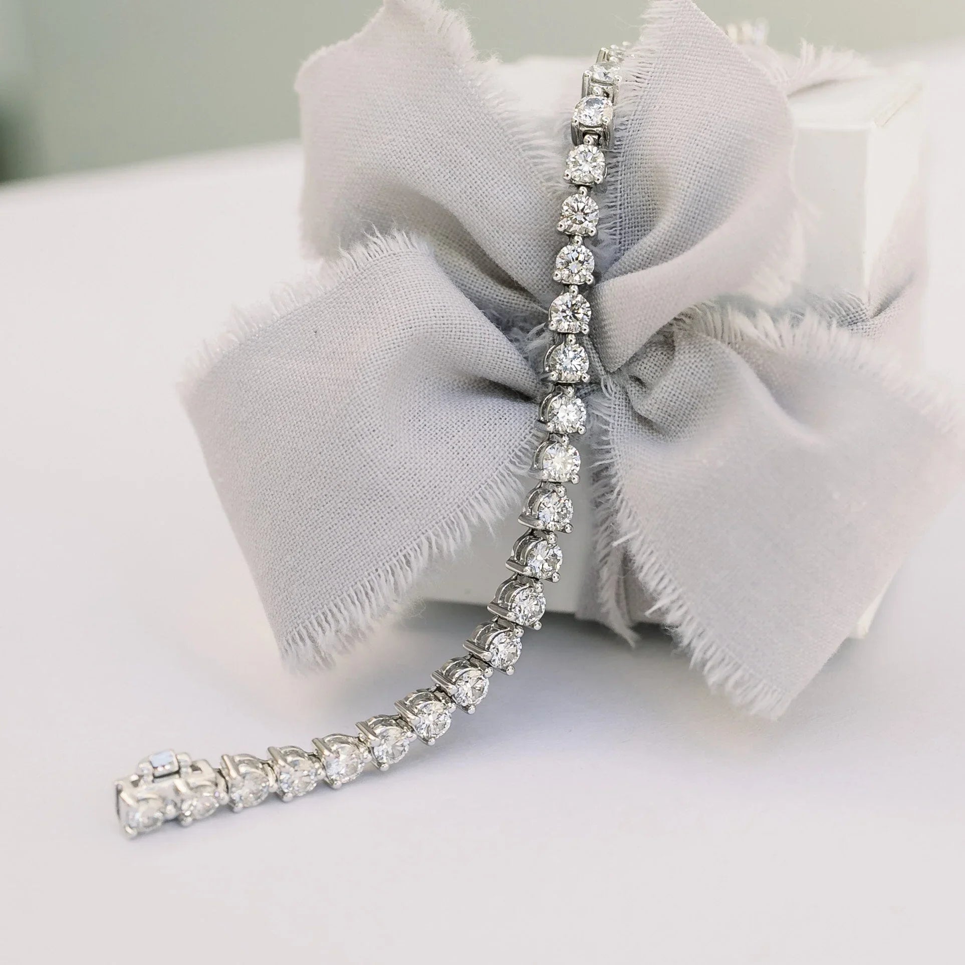 Round Lab Grown Diamond Three Prong Tennis Bracelet, EF Color, VS Clarity, IGI Certificate 