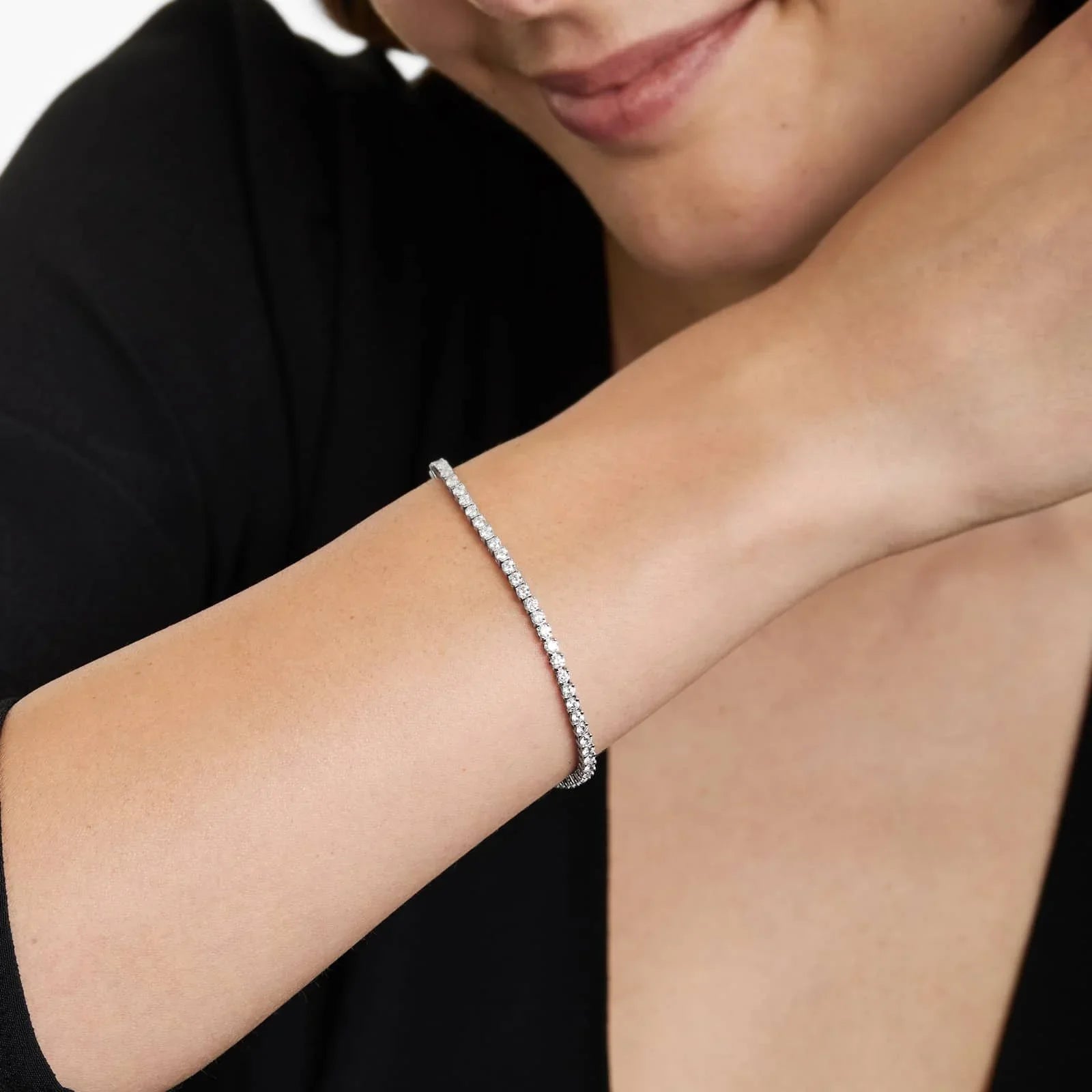 Round Lab Grown Diamond Two Prong Tennis Bracelet, EF Color, VS Clarity, IGI Certificate 